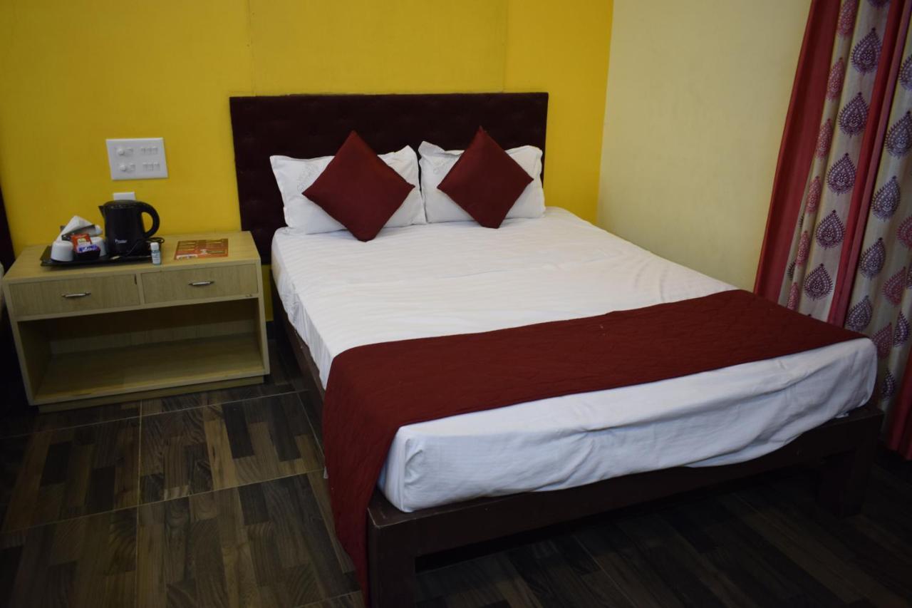 Wind Chimes Hotel Kuilapalayam Exterior photo