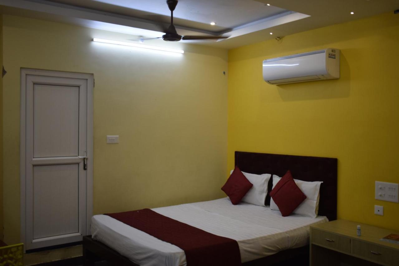 Wind Chimes Hotel Kuilapalayam Exterior photo
